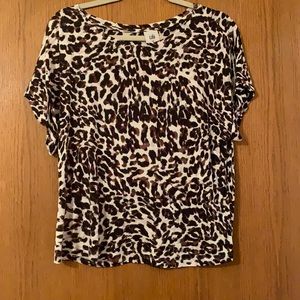 Cabi crop tee NWOT size medium